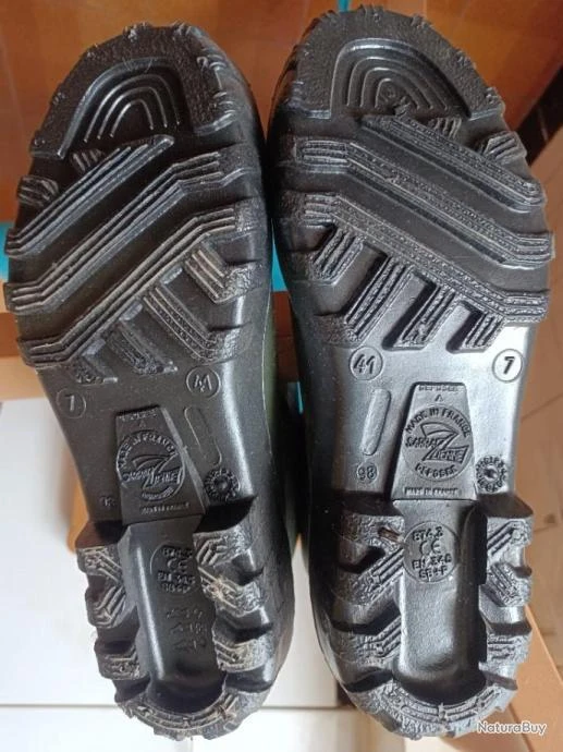 BOTTES DE SECURITE VERTES AVEC COQUE DE MARQUE SARRAIZIENNE NEUVES 4 BOTTES DE SECURITE VERTES AVEC COQUE DE MARQUE SARRAIZIENNE NEUVES – Image 2