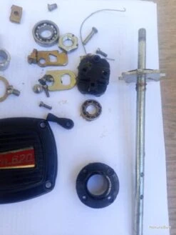 LOT IMPORTANT DE PIECES POUR MOULINET BAM 620 . ( PIECES NEUVES ) -Magasin De Matériel De Pêche 00003 LOT IMPORTANT DE PIECES POUR MOULINET BAM 620 . PIECES NEUVES