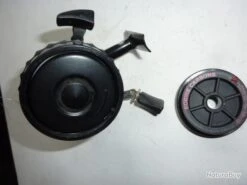 Moulinet Contact 400 Noir Très Bon état Avec Deuxième Bobine Neuve -Magasin De Matériel De Pêche 00005 Moulinet Contact 400 noir tres bon etat avec deuxieme bobine neuve