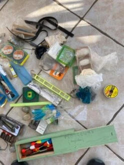 Lot Accessoires De Pêche Environ 12 Kilos -Magasin De Matériel De Pêche 00008 Lot accessoires de peche environ 12 kilos