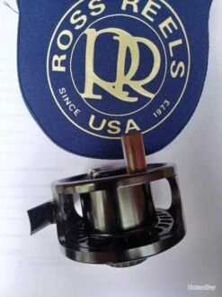 Moulinet Mouche ROSS CANYON N°1 (made In USA).Jamais Servi. Noir Anodisé. Large Arbor. Soie 0 à 3. -Magasin De Matériel De Pêche 00033 Moulinet mouche ROSS CANYON N 1 made in USA .Jamais servi. Noir anodise. Large arbor. Soie 0 a 3
